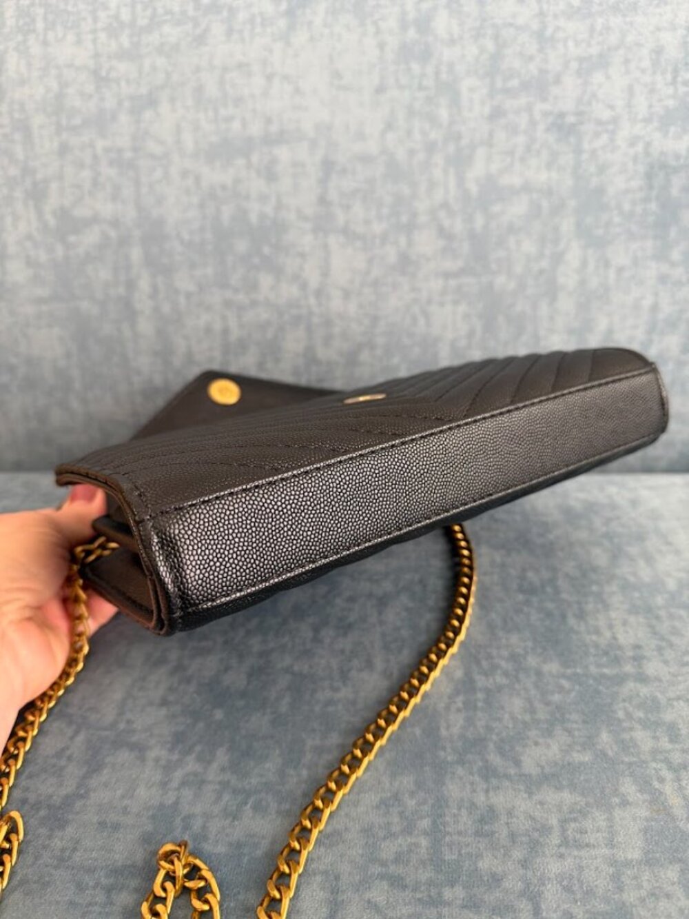 Black Quilted Envelope Chain Shoulder Bag Gold Hardware Crossbody - Picture 4 of 7